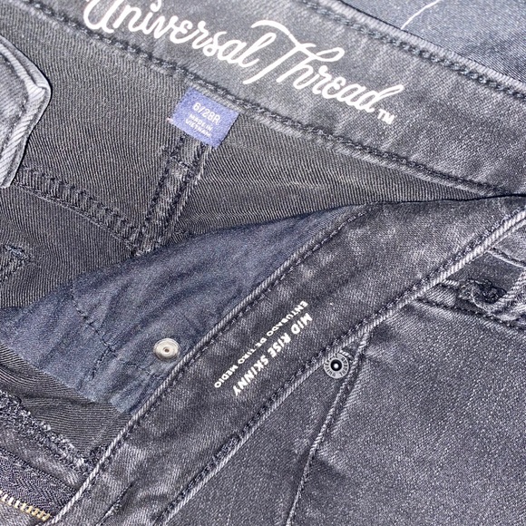 Universal Thread jeans - Picture 7 of 8